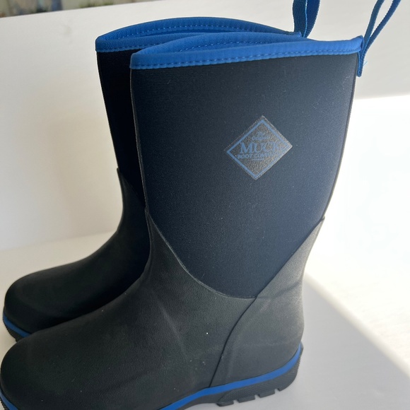 Muck Boots Element Rubber Boots Kids size 4 - Picture 3 of 8